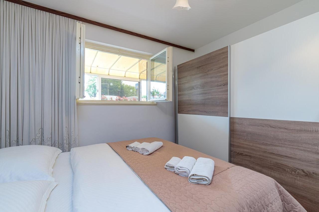 Ema Apartment *